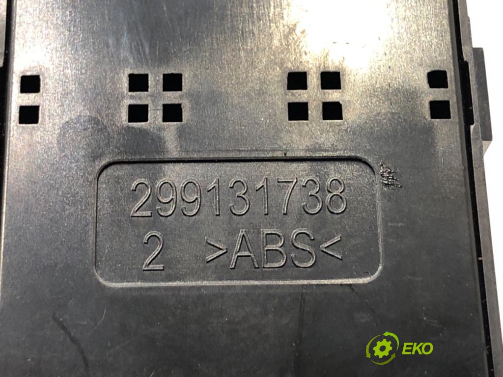 HYUNDAI i20 II liftback 2019 62 kW 1.2 1248 Prepínač okien 93570-C8111 (Prepínacie páčky pod volantom)