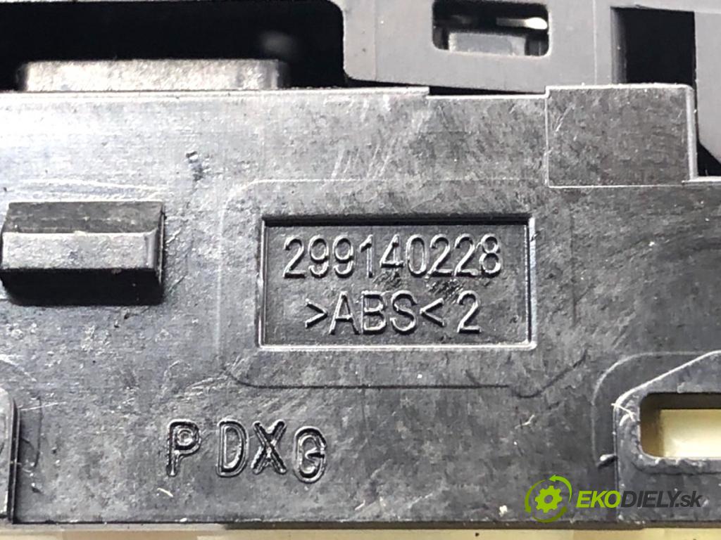 HYUNDAI i20 II liftback 2019 62 kW 1.2 1248 Prepínač nastavenia spätných zrkadiel 299140228 (Prepínacie páčky pod volantom)