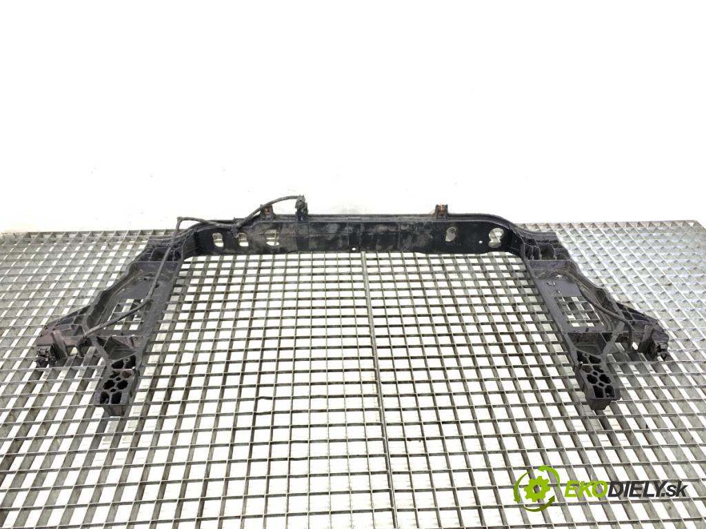 HYUNDAI i20 II liftback 2019 62 kW 1.2 1248 držák přední část  (Přední výztuha)