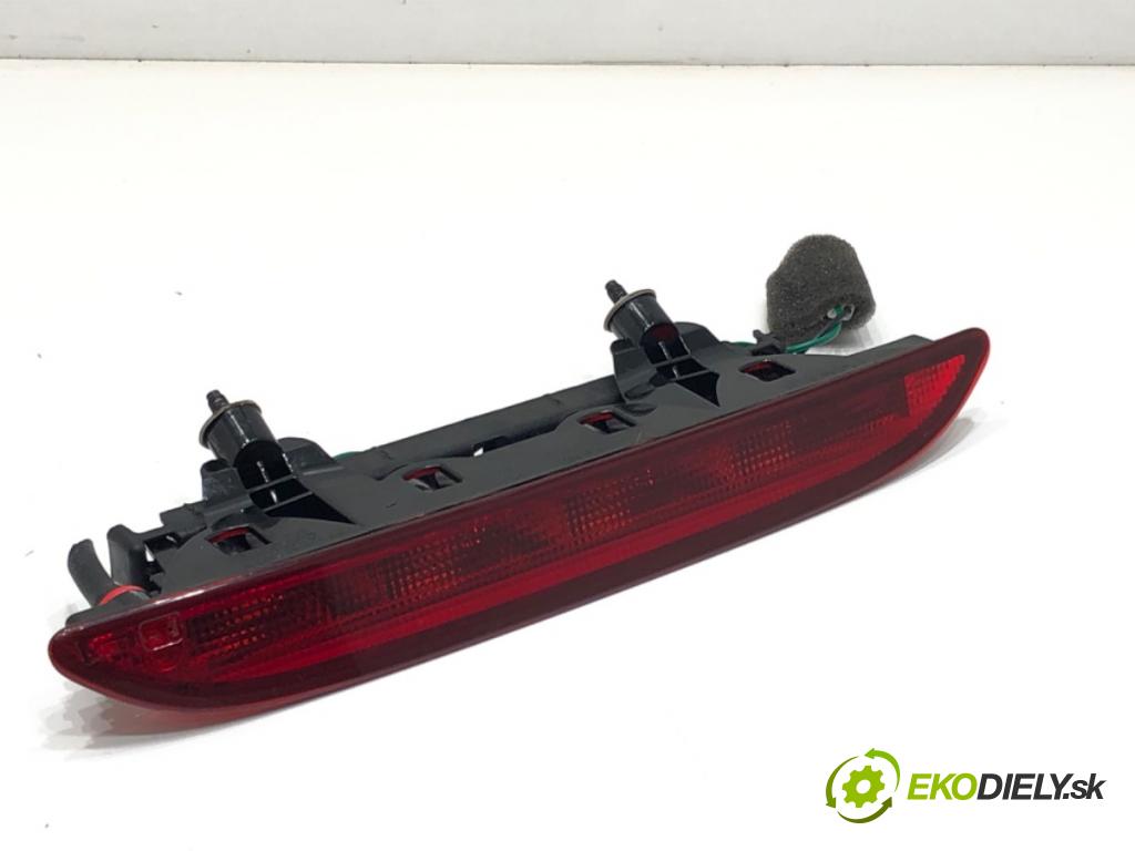 HYUNDAI i20 II liftback 2019 62 kW 1.2 1248 Svetlo brzdových svetiel 92700-C7010