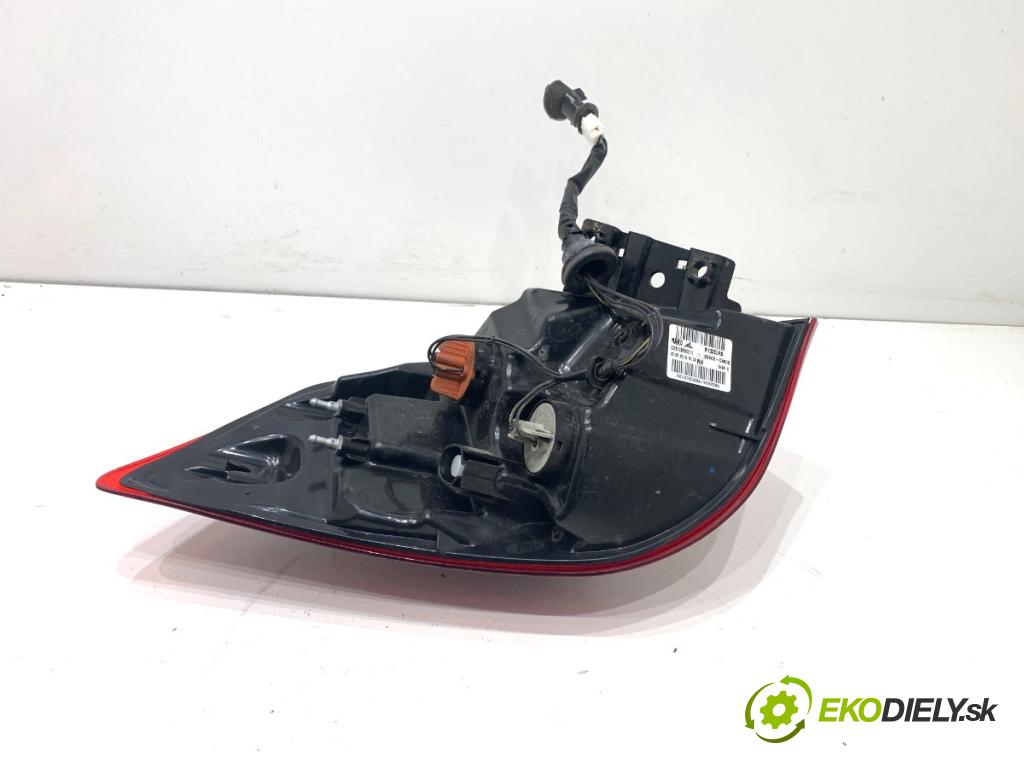 HYUNDAI i20 II liftback 2019 62 kW 1.2 1248 světlo pravý zadní část 92402-C8600