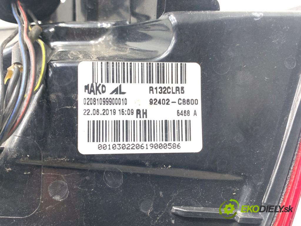 HYUNDAI i20 II liftback 2019 62 kW 1.2 1248 Svetlo pravy zad 92402-C8600