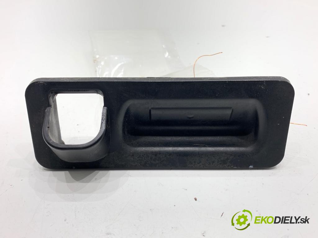 HYUNDAI i20 II liftback 2019 62 kW 1.2 1248 Kľučka dverí zad 95760-C8600