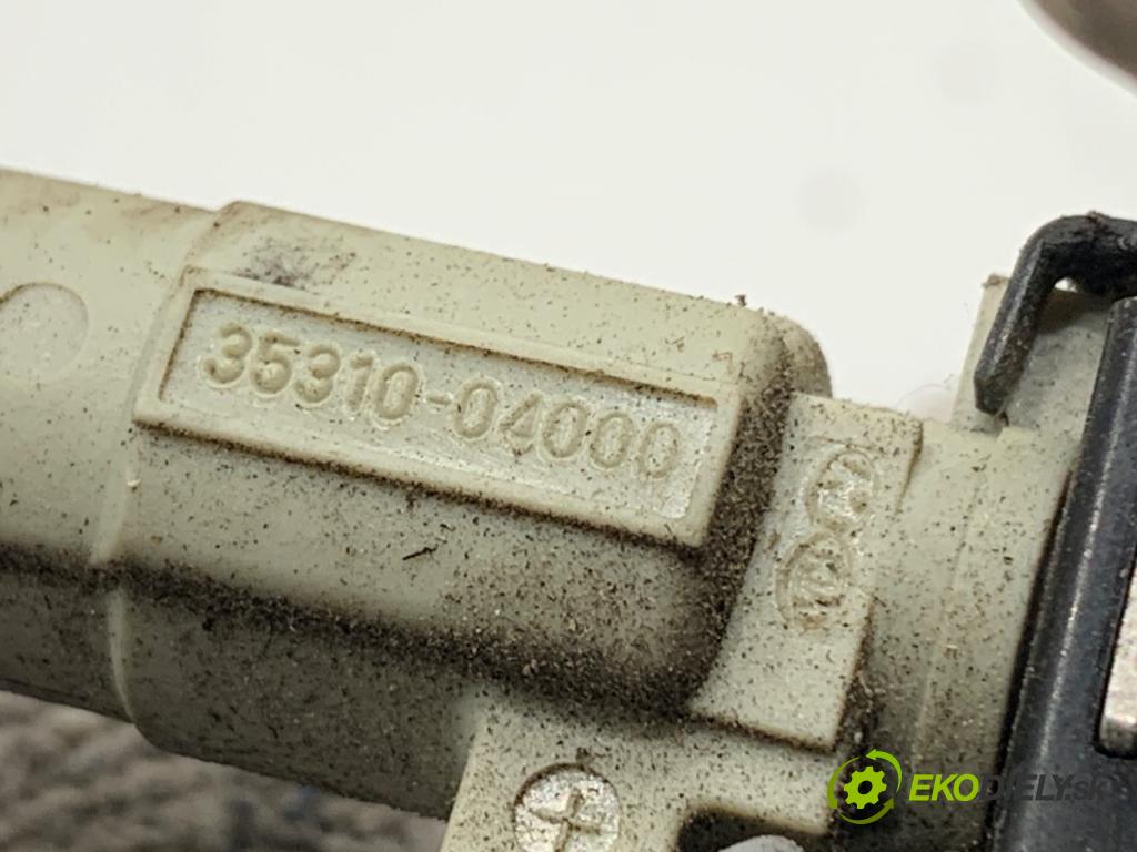 HYUNDAI i20 II liftback 2019 62 kW 1.2 1248 Lišta vstrekovacia 35310-04000 (Vstrekovacia lišta)