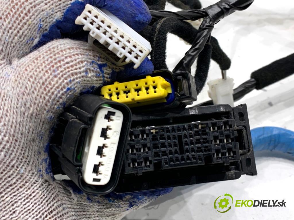 HYUNDAI i20 II liftback 2019 62 kW 1.2 1248 káblovačka dveře přední část levý 91632-08300