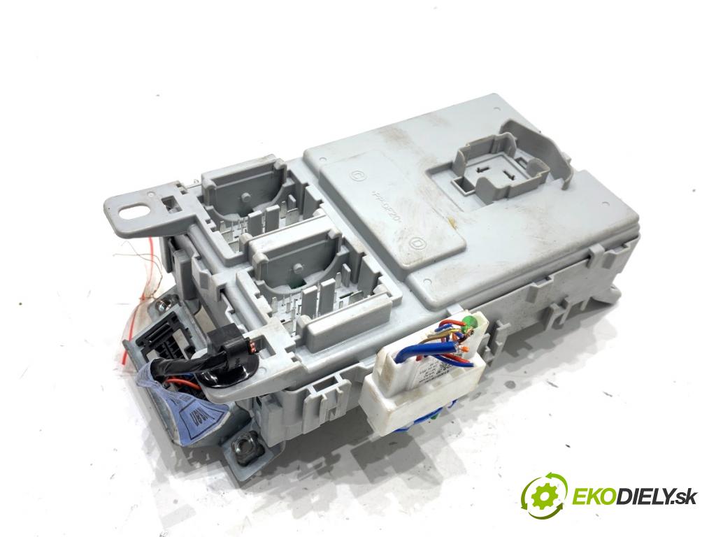 HYUNDAI i20 II liftback 2019 62 kW 1.2 1248 skříňka poistková 91955-C8540 (Pojistková skříňka)