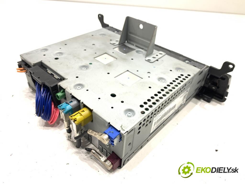 AUDI A6 C7 sedan 2011 180 kW 3.0 TDI quattro 2967 RADIO 4G0035670K (Audio zariadenie)