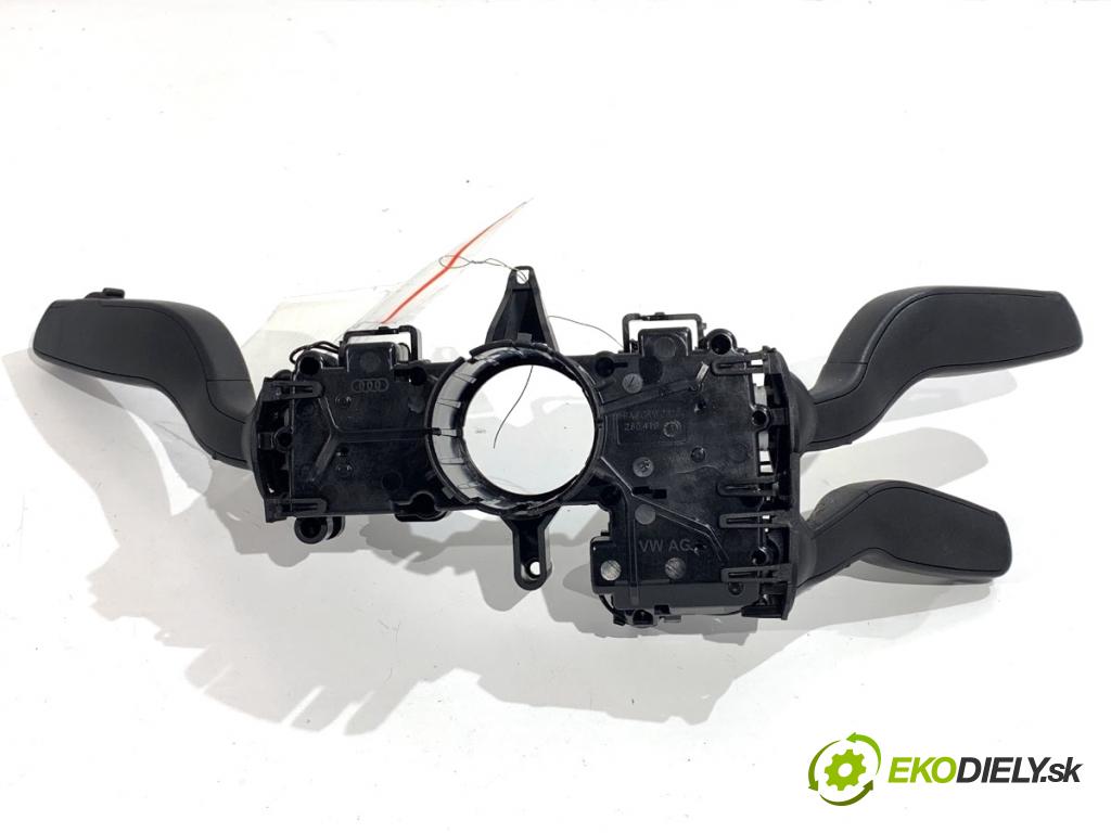 AUDI A6 C7 sedan 2011 180 kW 3.0 TDI quattro 2967 Prepínač kombinovaný 4G0953502A (Prepínacie páčky pod volantom)