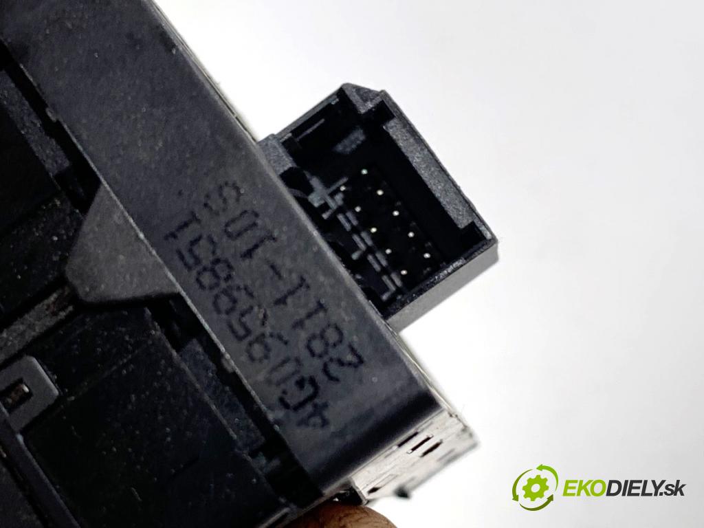 AUDI A6 C7 sedan 2011 180 kW 3.0 TDI quattro 2967 Prepínač okien 4G0959851 (Prepínacie páčky pod volantom)