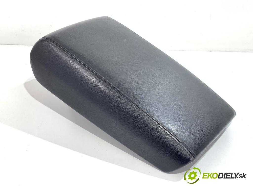 AUDI A6 C7 sedan 2011 180 kW 3.0 TDI quattro 2967 loketní opěrka  (Loketní opěrka)