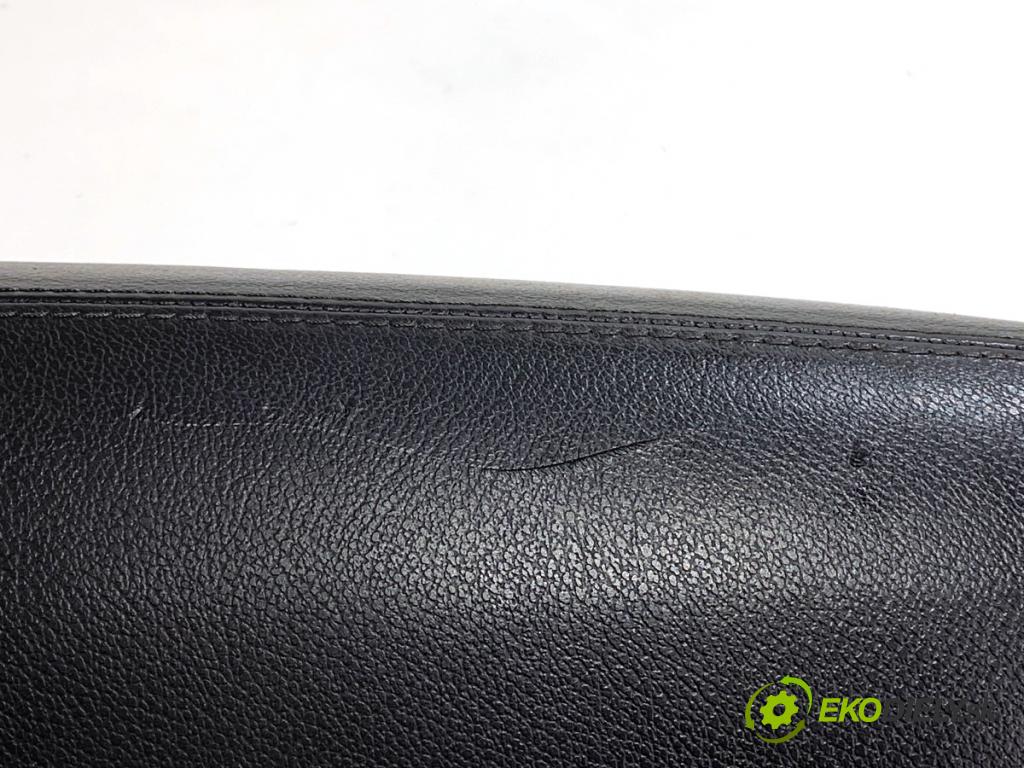 AUDI A6 C7 sedan 2011 180 kW 3.0 TDI quattro 2967 loketní opěrka  (Loketní opěrka)