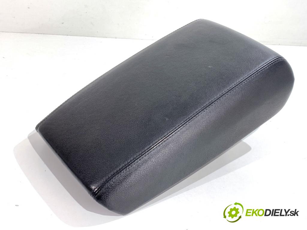 AUDI A6 C7 sedan 2011 180 kW 3.0 TDI quattro 2967 loketní opěrka  (Loketní opěrka)