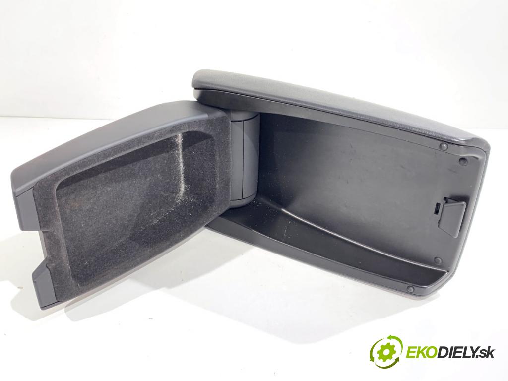 AUDI A6 C7 sedan 2011 180 kW 3.0 TDI quattro 2967 loketní opěrka  (Loketní opěrka)