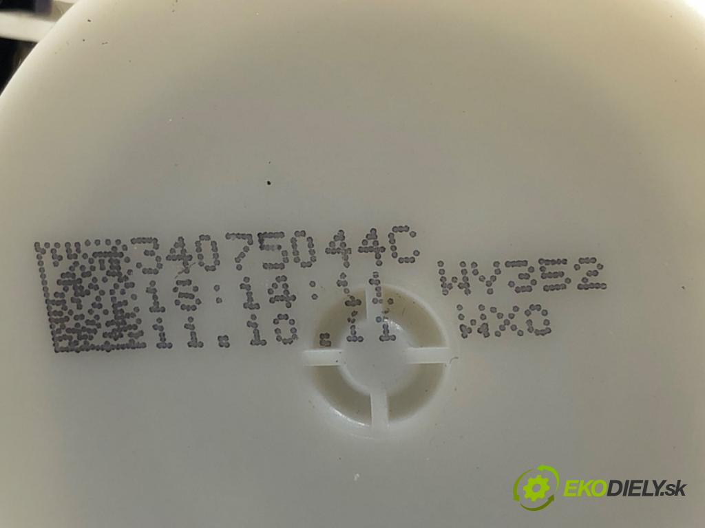 AUDI A6 C7 sedan 2011 180 kW 3.0 TDI quattro 2967 držák bezpečnost pravý přední část 34090806B