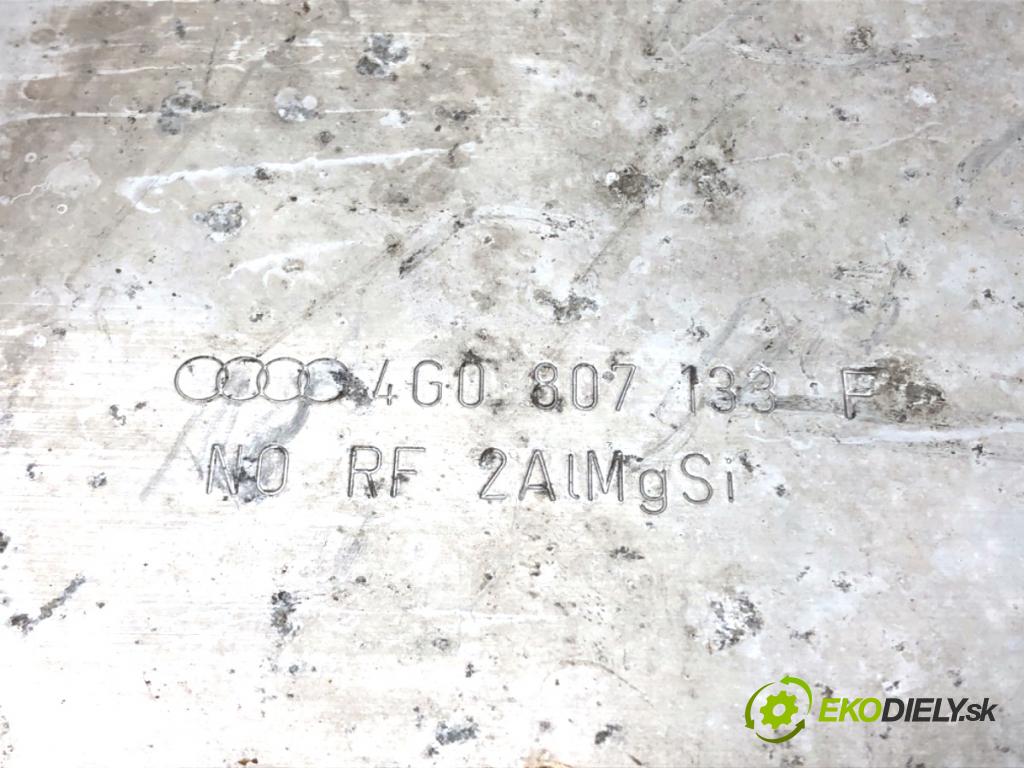 AUDI A6 C7 sedan 2011 180 kW 3.0 TDI quattro 2967 výztuha nárazníka přední část 4G0807133F (Přední výztuha)