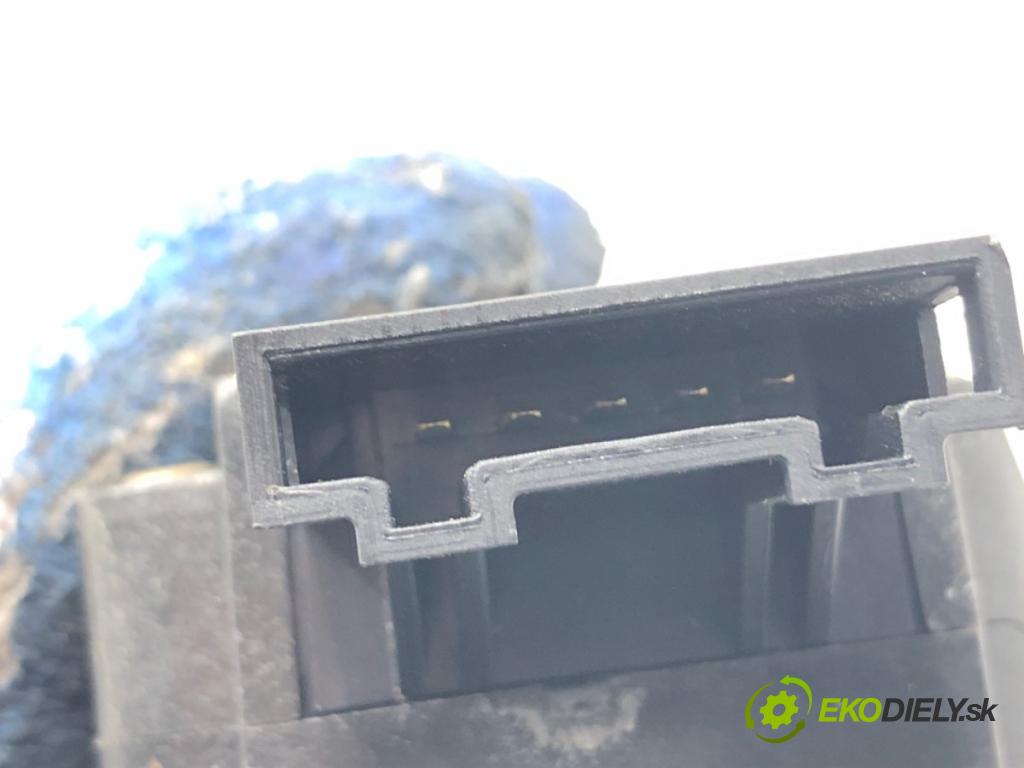 AUDI A6 C7 sedan 2011 180 kW 3.0 TDI quattro 2967 VLAK: dveří zadní část 34090806B