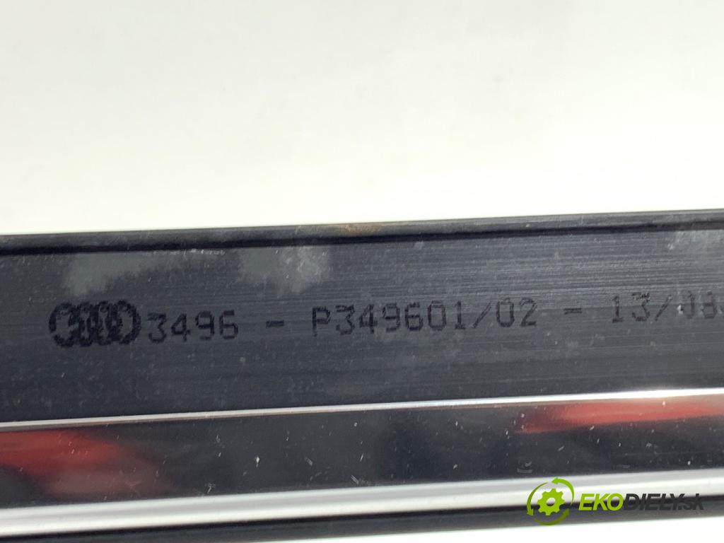 AUDI A6 C7 sedan 2011 180 kW 3.0 TDI quattro 2967 lišta Sbírání: přední část levý