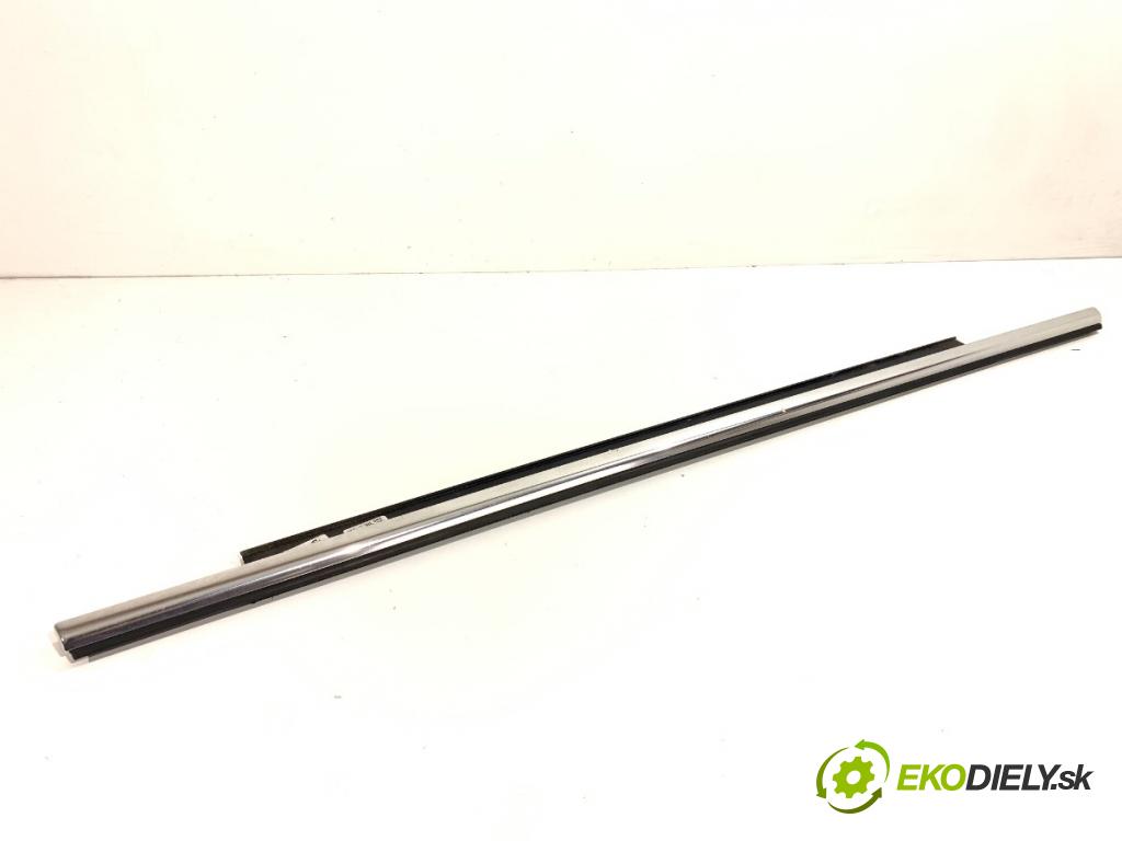 AUDI A6 C7 sedan 2011 180 kW 3.0 TDI quattro 2967 Lišta Sbírání: zad pravy 