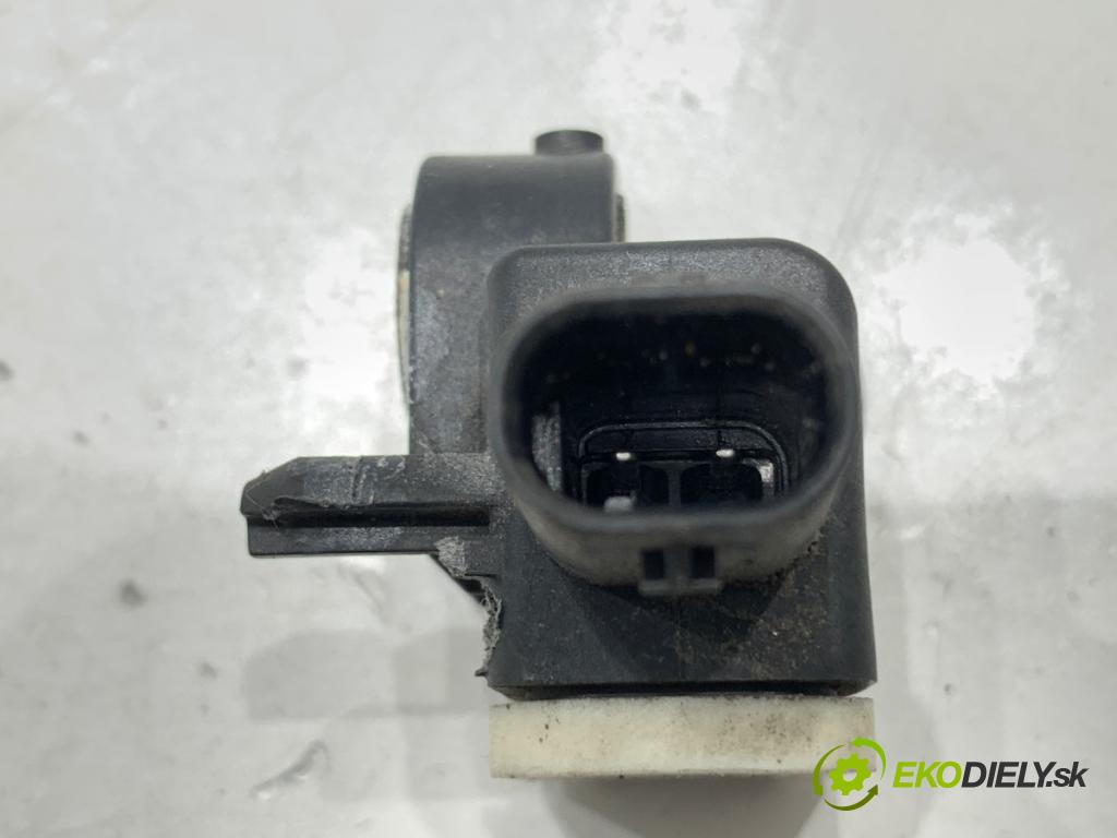 AUDI A6 C7 sedan 2011 180 kW 3.0 TDI quattro 2967 snímač nárazu 4H0959651A (Snímač nárazu)