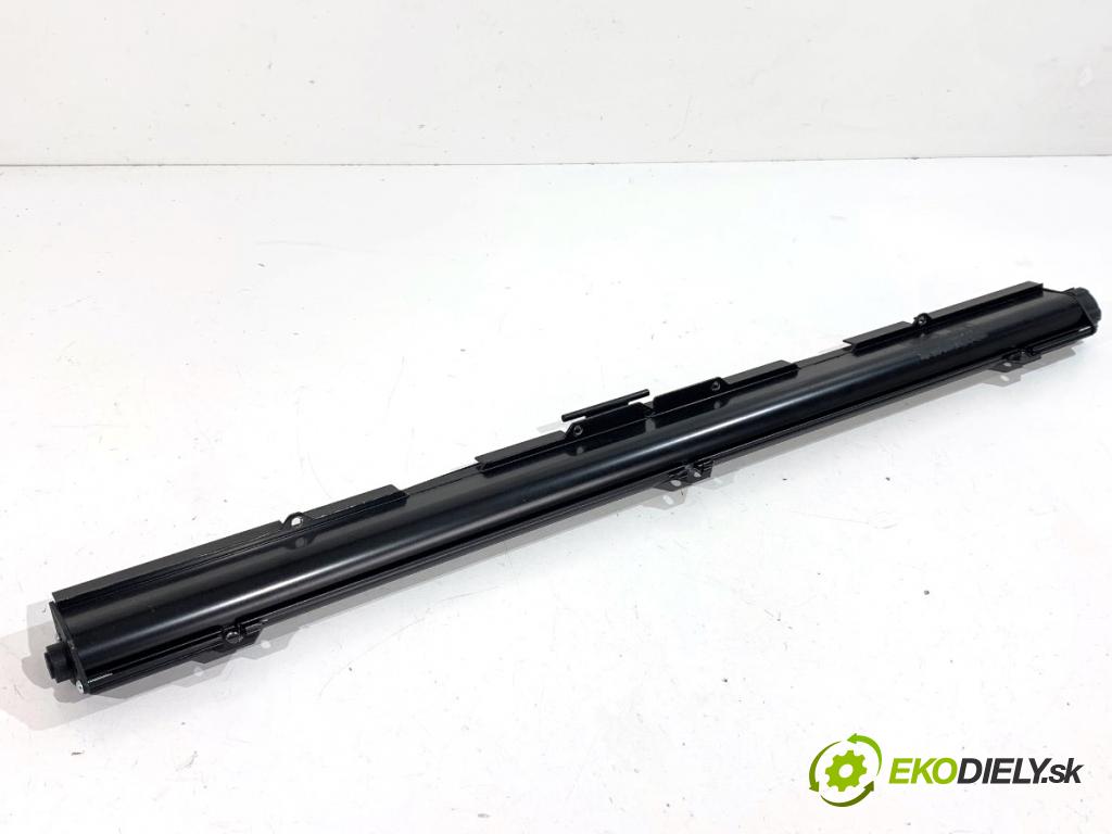 AUDI A6 C7 sedan 2011 180 kW 3.0 TDI quattro 2967 Roleta Dvere pravy zad