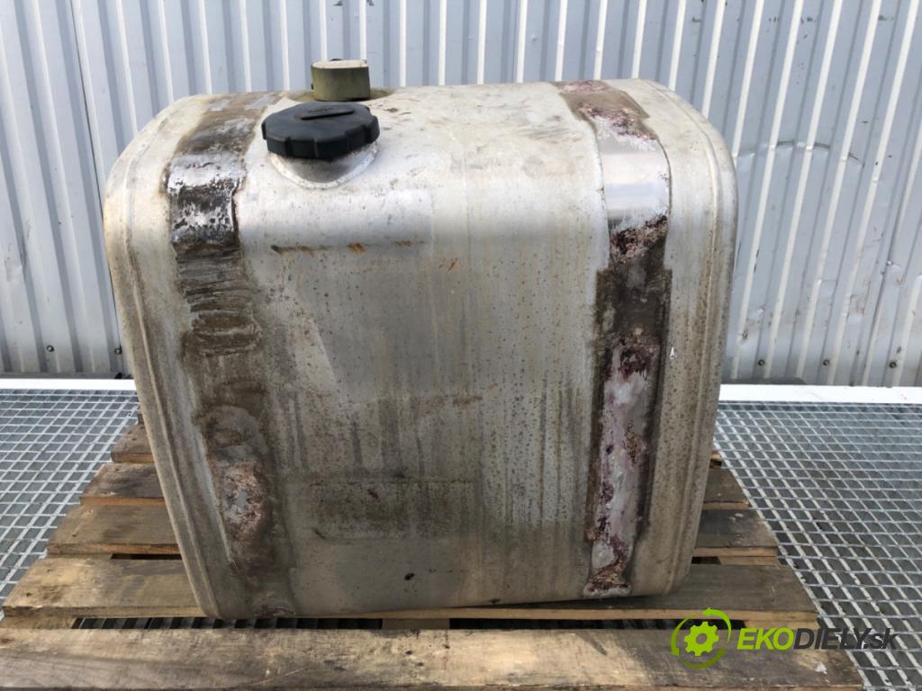 VOLVO FH II Platforma / podwozie 2015 368 kW 500 368 kW [500 KM] olej napędowy 2017 - 2022 12777 Nádržka paliva  (Palivová nádrž)