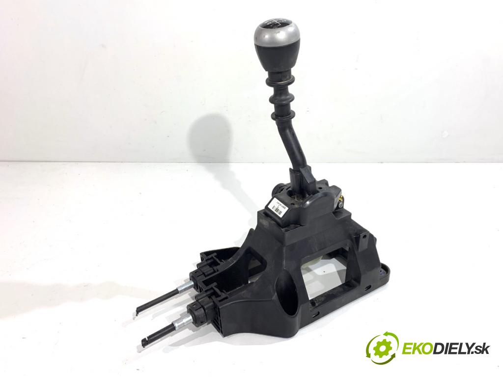 SSANGYONG TIVOLI SUV 2023 120 kW 1.5 T-GDi 1497 Kulisa  (Rýchlostná páka (kulisa))