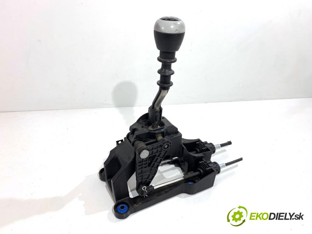 SSANGYONG TIVOLI SUV 2023 120 kW 1.5 T-GDi 1497 Kulisa  (Rýchlostná páka (kulisa))