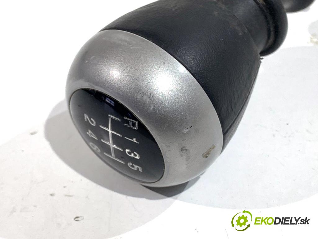 SSANGYONG TIVOLI SUV 2023 120 kW 1.5 T-GDi 1497 Kulisa  (Rýchlostná páka (kulisa))