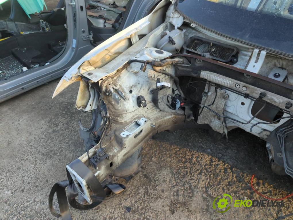 VW T-ROC SUV 2019 110 kW 1.5 TSI 1495 karoséria ČTVRŤÁK: Blatník zad ľavy pravy prah strecha PODŁUŻNICA ľavy pravy