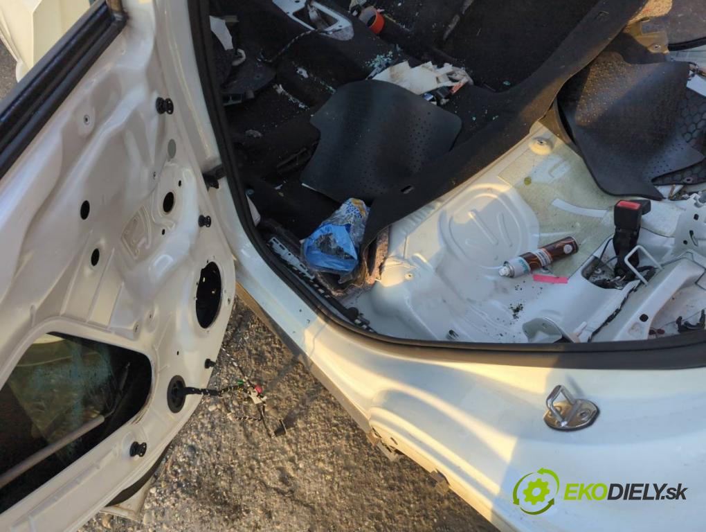 VW T-ROC SUV 2019 110 kW 1.5 TSI 1495 karoséria ČTVRŤÁK: Blatník zad ľavy pravy prah strecha PODŁUŻNICA ľavy pravy