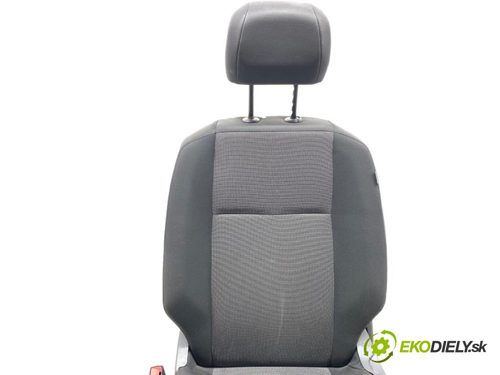 TOYOTA PROACE Nadwozie pełne/minivan 2021 75 kW 1.5 D-4D 100 (BPZMD) 1499 sedadlo levý přední část