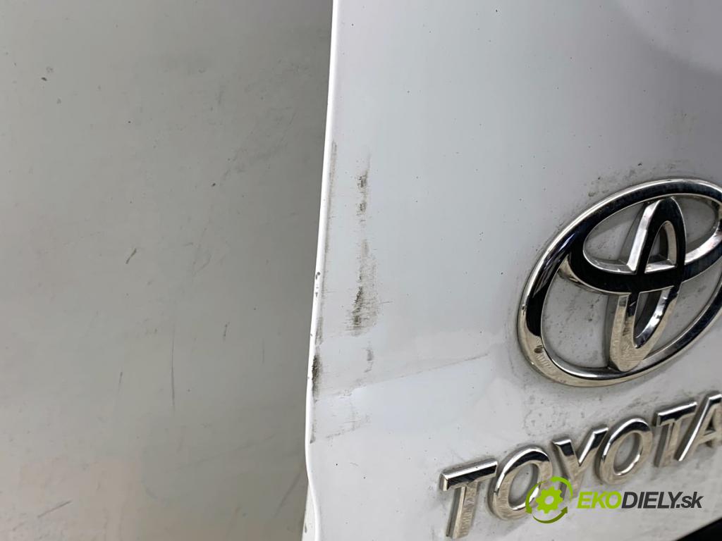 TOYOTA PROACE Nadwozie pełne/minivan 2021 75 kW 1.5 D-4D 100 (BPZMD) 1499 Dvere ľave  (Kľučka dverí ostatné)