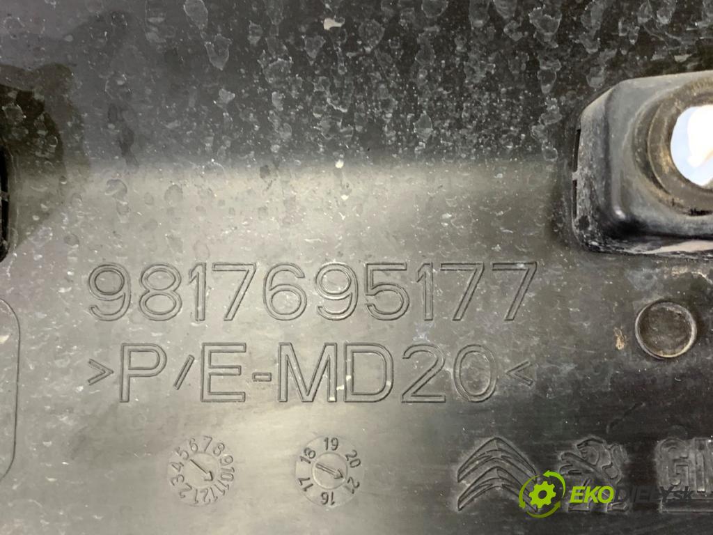 TOYOTA PROACE Nadwozie pełne/minivan 2021 75 kW 1.5 D-4D 100 (BPZMD) 1499 lišta dveře pravý zadní část 9817695177