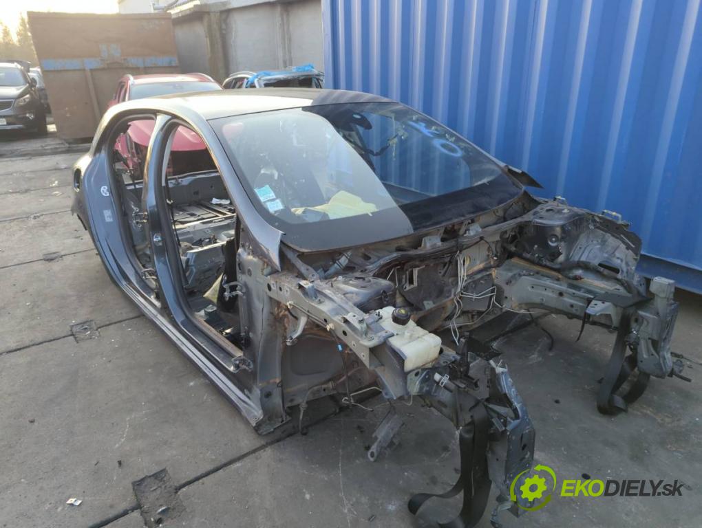 RENAULT MEGANE IV liftback 2019 85 kW 1.5 Blue dCi 115 (B9A6) 1461 karoséria ČTVRŤÁK: Blatník zad ľavy pravy prah strecha PODŁUŻNICA ľavy pravy 