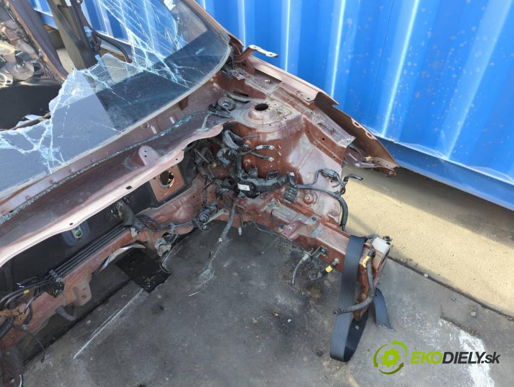 HYUNDAI i20 II liftback 2019 62 kW 1.2 1248 KAROSERIA ČTVRŤÁK blatník zadní část levý pravý práh střecha PODŁUŻNICA levý pravý