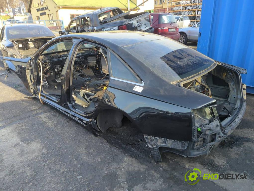 AUDI A6 C7 sedan 2011 180 kW 3.0 TDI quattro 2967 KAROSERIA ČTVRŤÁK blatník zadní část levý pravý práh střecha PODŁUŻNICA levý pravý