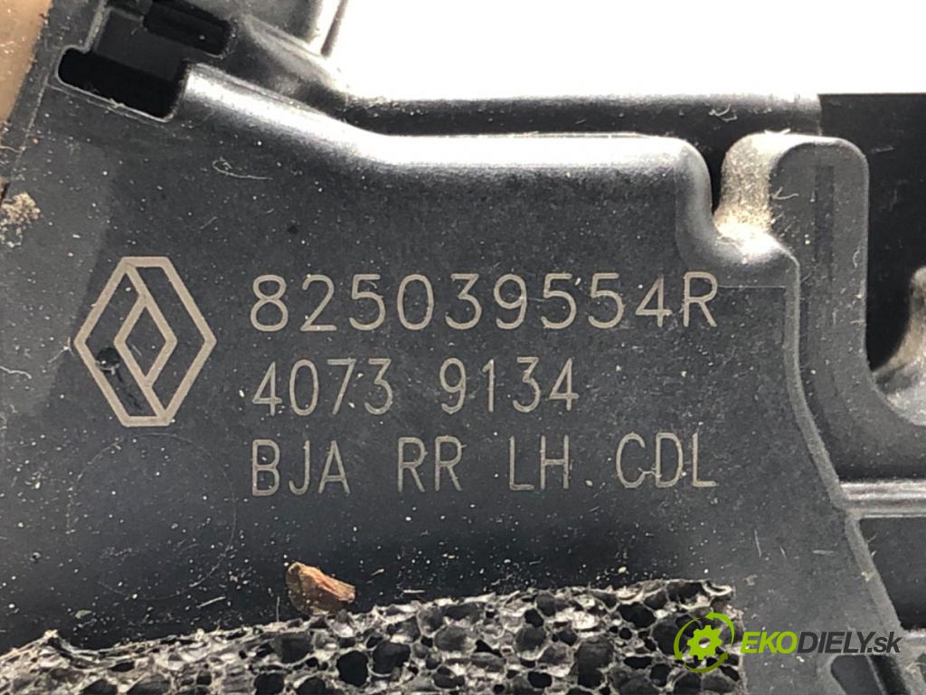 RENAULT CLIO V liftback 2022 69 kW 1.6 E-TECH 145 (B7MU) 1598 zámok dveře levý zadní část 825039554R