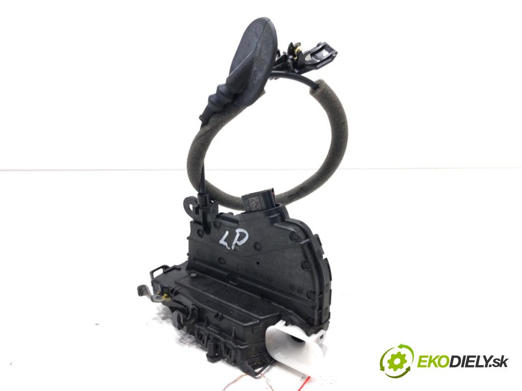 RENAULT CLIO V liftback 2022 69 kW 1.6 E-TECH 145 (B7MU) 1598 zámok dveře levý přední část 805032387R