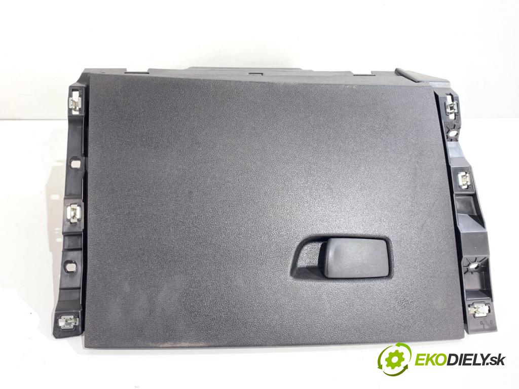 RENAULT CLIO V liftback 2022 69 kW 1.6 E-TECH 145 (B7MU) 1598 přihrádka kastlík spolujezdce  (Přihrádka (kastlík))