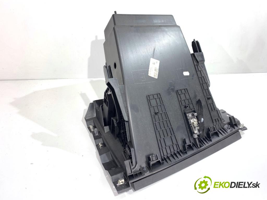 RENAULT CLIO V liftback 2022 69 kW 1.6 E-TECH 145 (B7MU) 1598 přihrádka kastlík spolujezdce  (Přihrádka (kastlík))