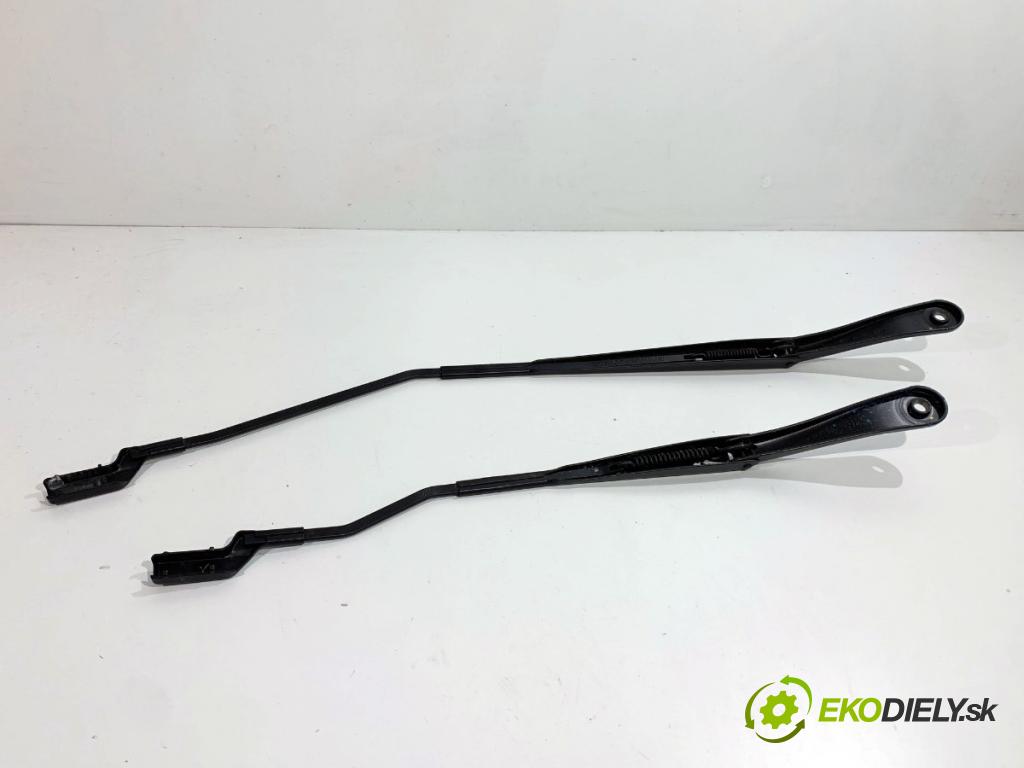 RENAULT CLIO V liftback 2022 69 kW 1.6 E-TECH 145 (B7MU) 1598 Rameno stierače predný 288813173P