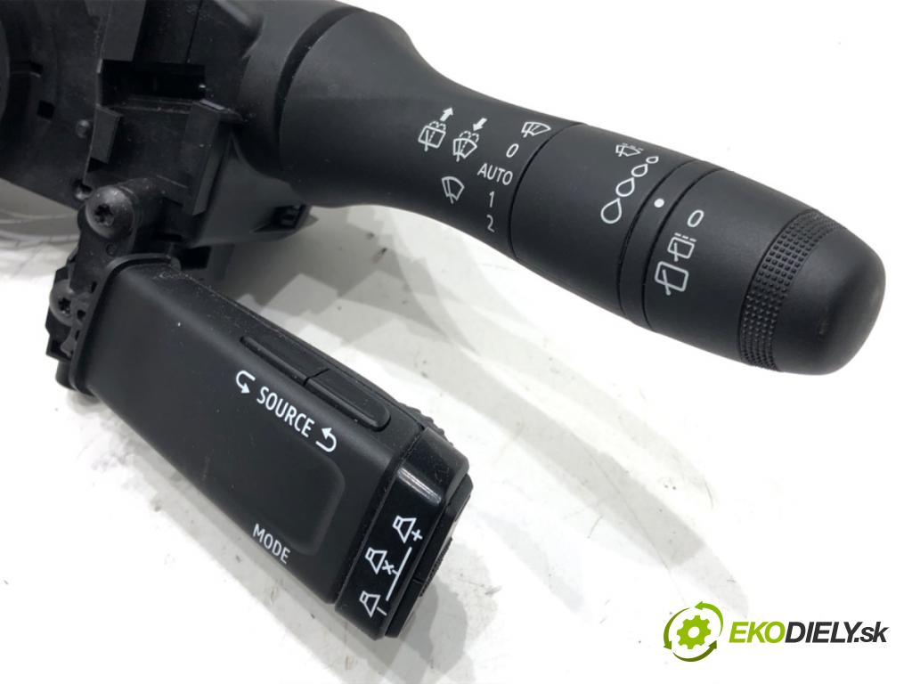 RENAULT CLIO V liftback 2022 69 kW 1.6 E-TECH 145 (B7MU) 1598 Prepínač kombinovaný 255674797R (Prepínacie páčky pod volantom)