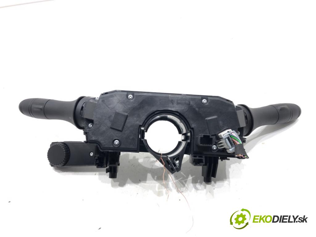 RENAULT CLIO V liftback 2022 69 kW 1.6 E-TECH 145 (B7MU) 1598 Prepínač kombinovaný 255674797R (Prepínacie páčky pod volantom)