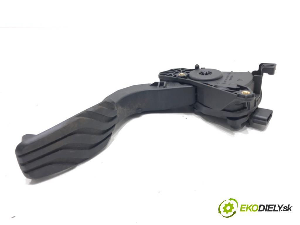 RENAULT CLIO V liftback 2022 69 kW 1.6 E-TECH 145 (B7MU) 1598 Potenciometer plynu 180108467R (Potenciometer plynového pedálu)