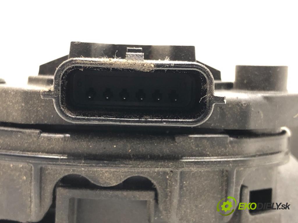 RENAULT CLIO V liftback 2022 69 kW 1.6 E-TECH 145 (B7MU) 1598 Potenciometer plynu 180108467R (Potenciometer plynového pedálu)