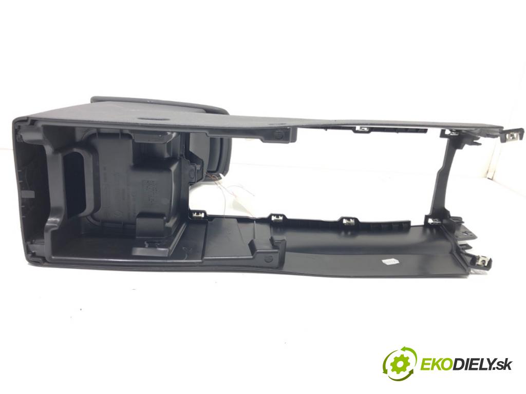 RENAULT CLIO V liftback 2022 69 kW 1.6 E-TECH 145 (B7MU) 1598 loketní opěrka 969158883R (Loketní opěrka)