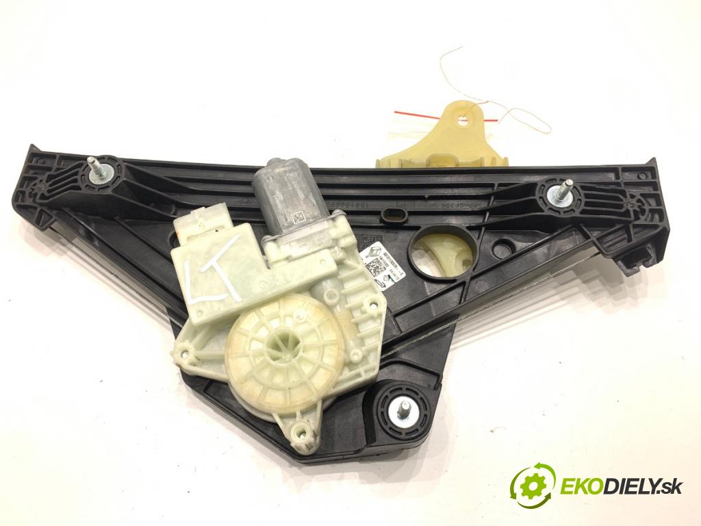 RENAULT CLIO V liftback 2022 69 kW 1.6 E-TECH 145 (B7MU) 1598 mechanismus okna levý zadní část 827217837R