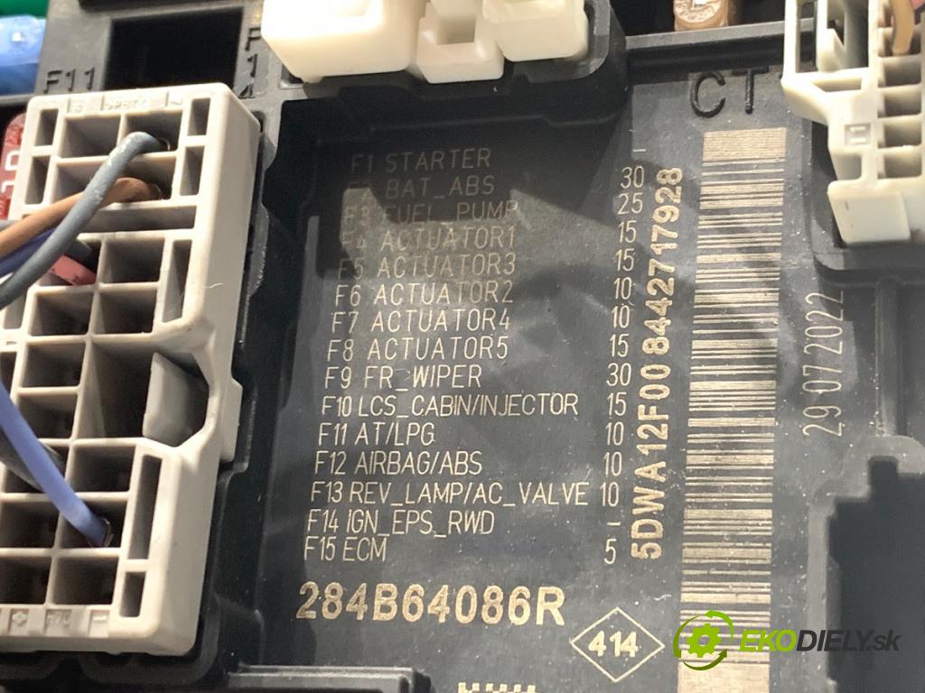 RENAULT CLIO V liftback 2022 69 kW 1.6 E-TECH 145 (B7MU) 1598 Modul BSM 284B64086R (Riadiaca jednotka ostatné)