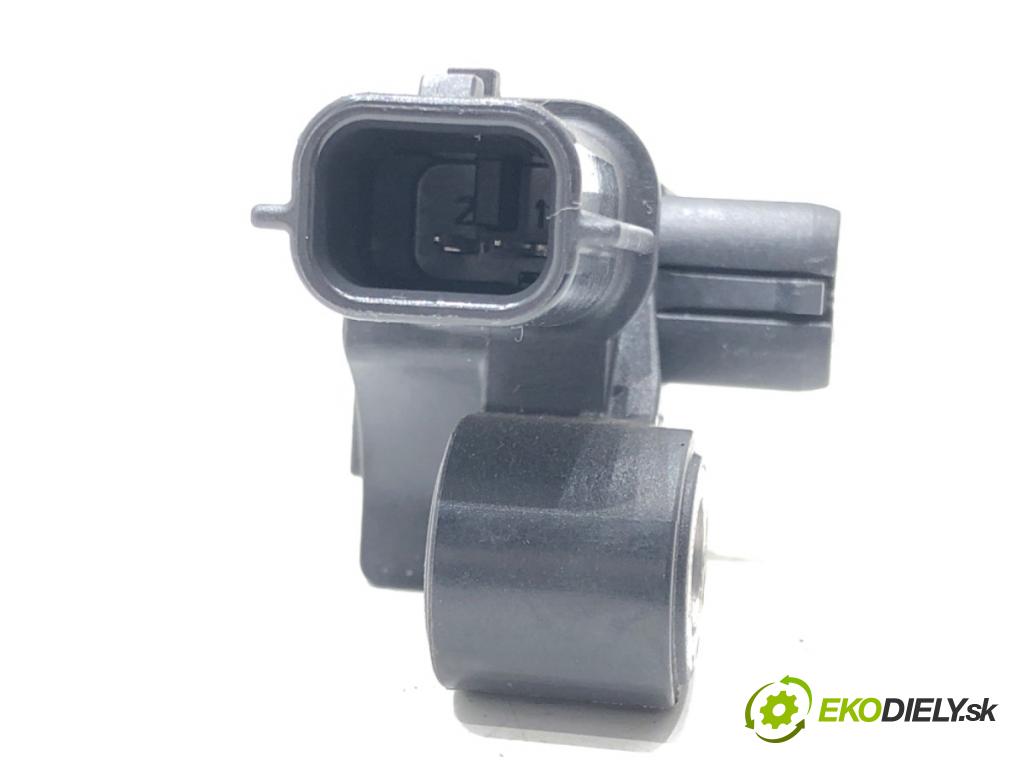 RENAULT CLIO V liftback 2022 69 kW 1.6 E-TECH 145 (B7MU) 1598 snímač nárazu 985816194R (Snímač nárazu)