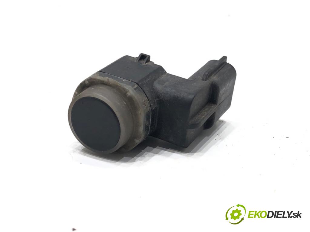 RENAULT CLIO V liftback 2022 69 kW 1.6 E-TECH 145 (B7MU) 1598 snímač PDC 284426105R